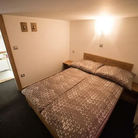 Emonca Apartment